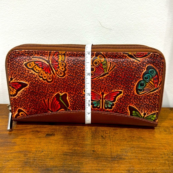 wallet - Picture 4 of 5